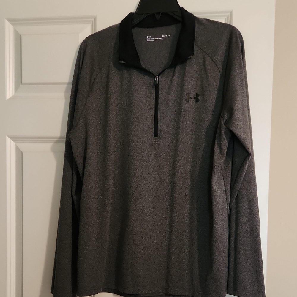 Under Armour Men's Black and Gray Lightweight Jacket